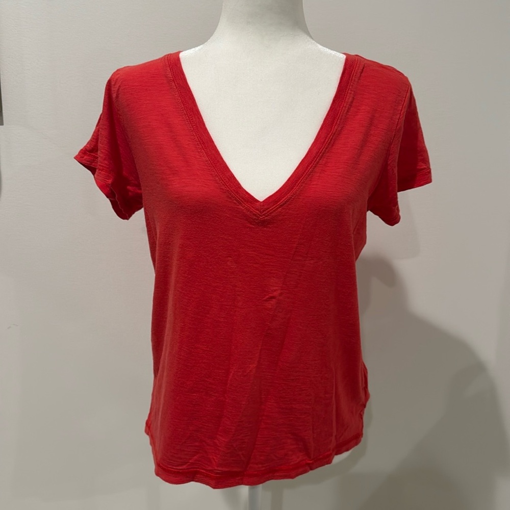 Paige red v-neck cotton short sleeve t-shirt Size S
